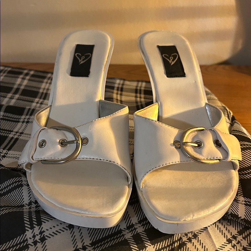 Windsor Stiletto buckle Mules - Picture 3 of 12